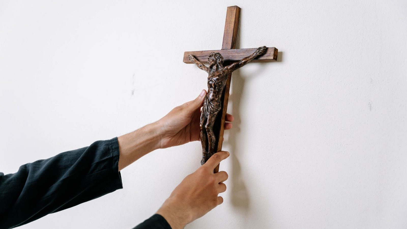 What Does It Mean to Abide in Christ? — featured image
