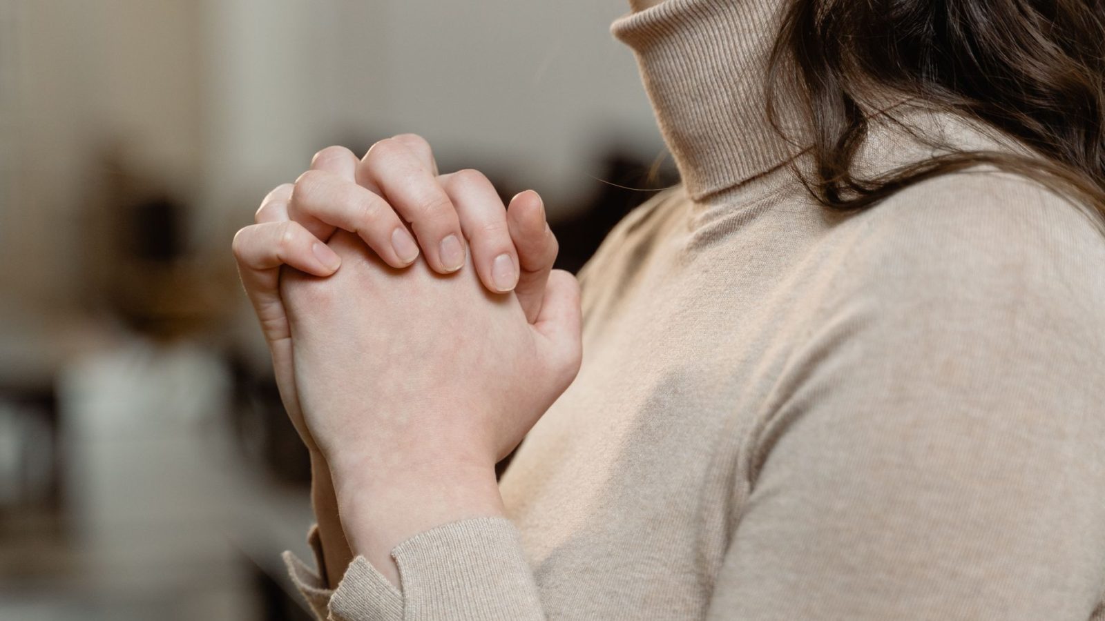 5 Habits of a Consistent Prayer Life — featured image